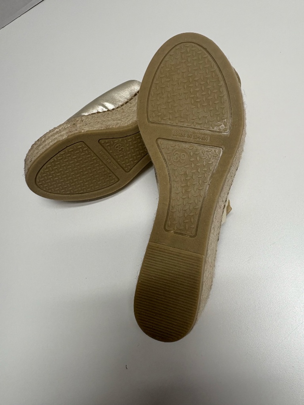 Toni Pons Ivonne Espadrille Platinum With Gold Leather Uppers - Size 39 - NEW. - Picture 5 of 12